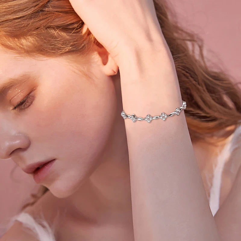 Brileon Bloom 925 Silver Moissanite Flower Bracelet - Brileon