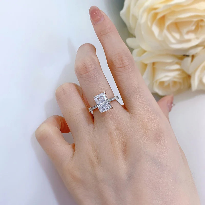 Brileon Radiant Glow 925 Sterling Silver Simulated Diamond Ring ✨ - Brileon