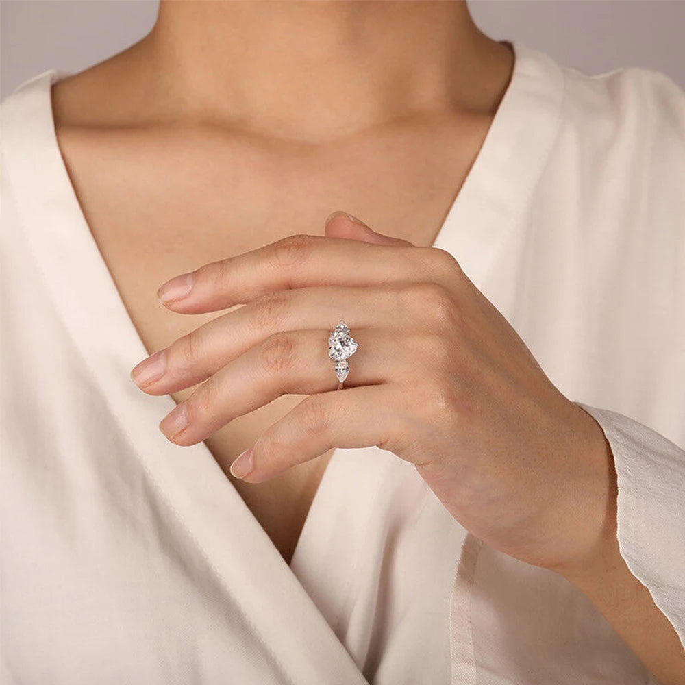 Brileon Amoura Heart Moissanite Ring - Brileon