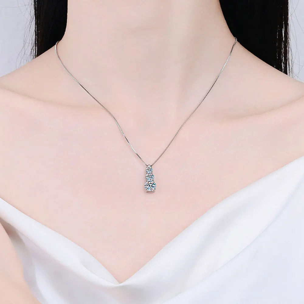 Brileon Lumina Moissanite Diamond Necklace – 18K White Gold Plated S925 - Brileon