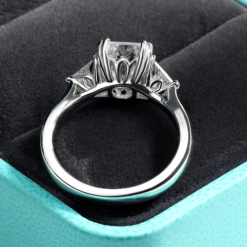 Brileon Elvéra 5CT Emerald Moissanite Ring - Brileon