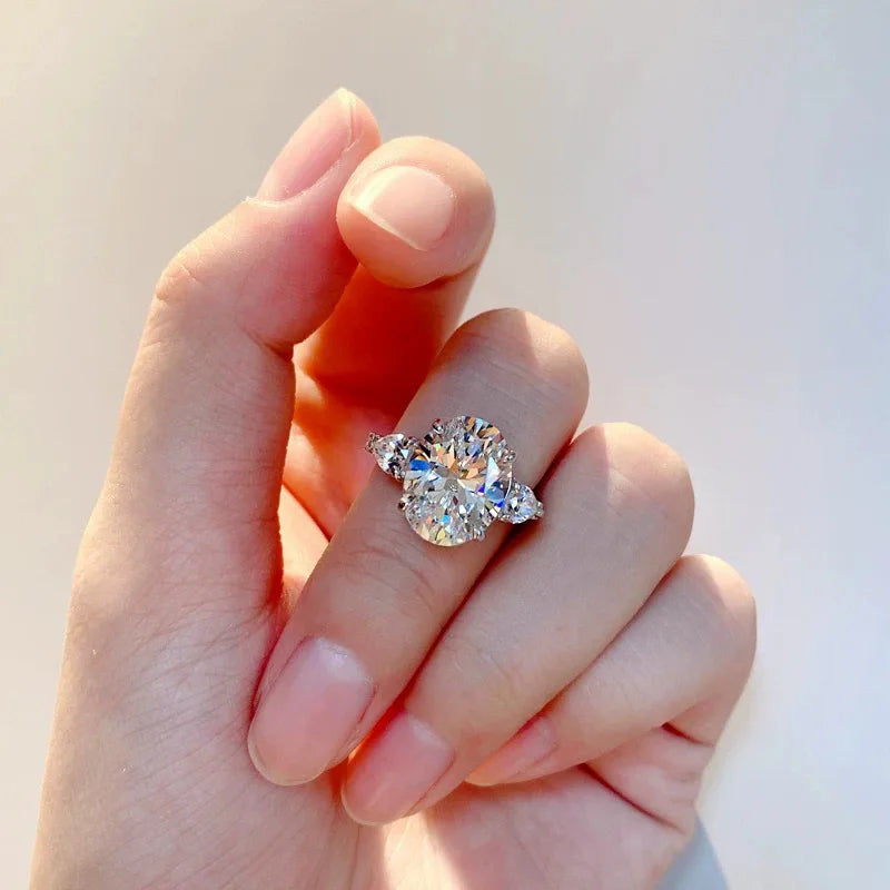 Brileon Liora 5CT Oval Trinity - Brileon
