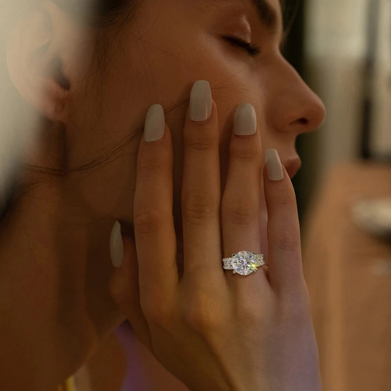 Brileon Luxe 2/3/5 Carat Moissanite Ring - Brileon
