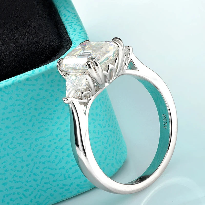 Brileon Elvéra 5CT Emerald Moissanite Ring - Brileon