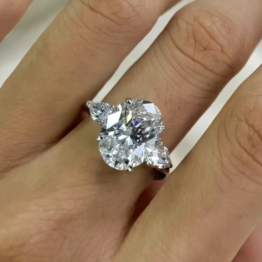 Brileon Liora 5CT Oval Trinity - Brileon