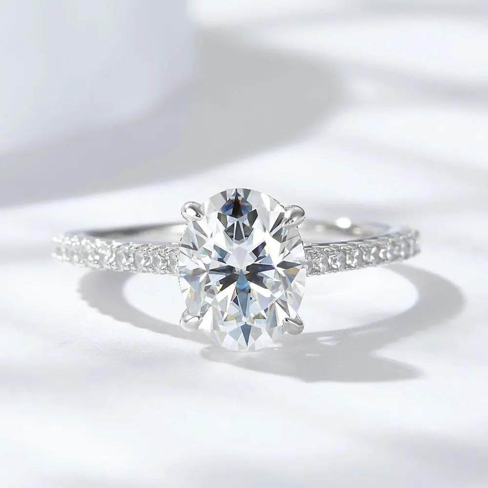 Brileon Elegance Oval Moissanite Ring – 18K White Gold Plated S925 - Brileon