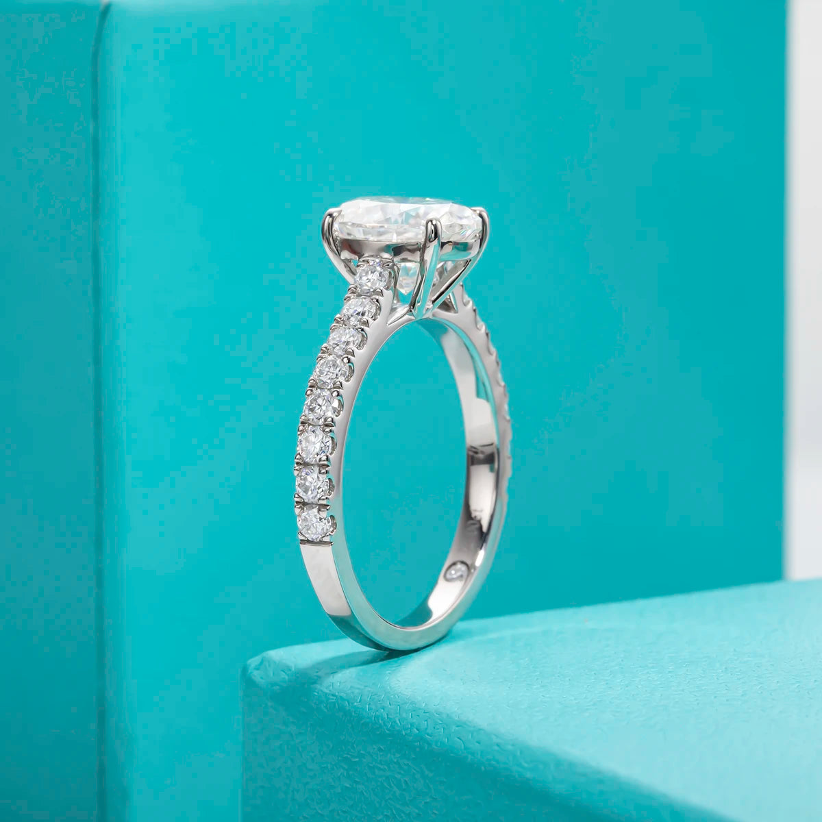 Brileon Radiance 2CT Oval Moissanite Engagement Ring – Timeless Elegance ✨ - Brileon