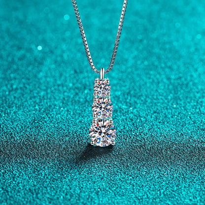 Brileon Lumina Moissanite Diamond Necklace – 18K White Gold Plated S925 - Brileon
